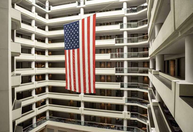 酒店 Embassy Suites By Hilton Crystal City National Airport