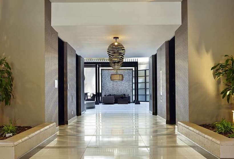 호텔 Embassy Suites By Hilton Crystal City National Airport