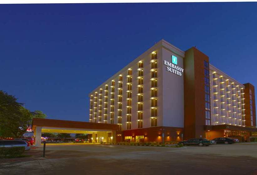 فندق Embassy Suites By Hilton Dallas Market Center