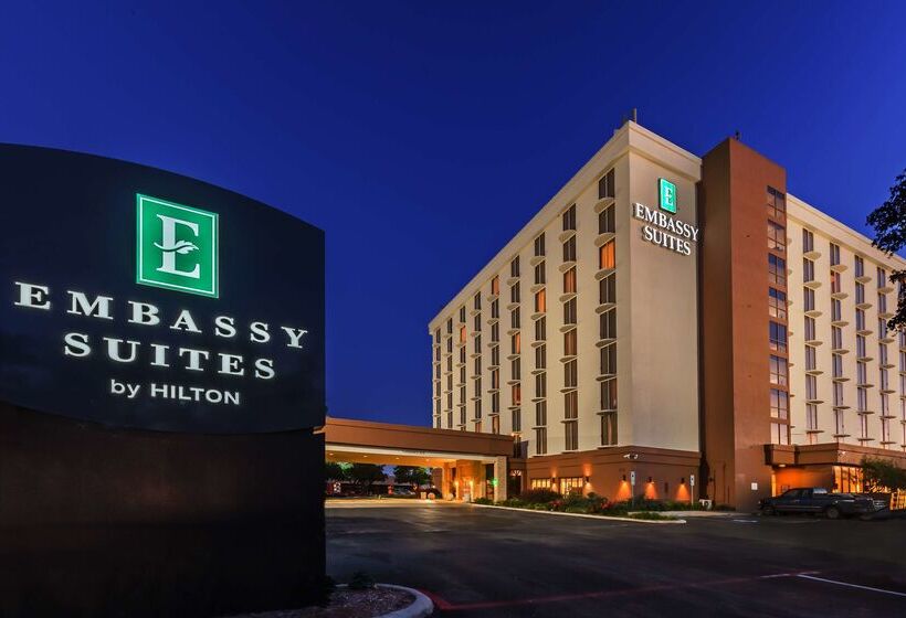 فندق Embassy Suites By Hilton Dallas Market Center