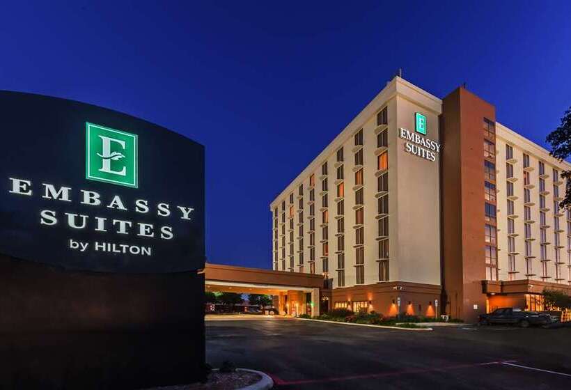 فندق Embassy Suites By Hilton Dallas Market Center