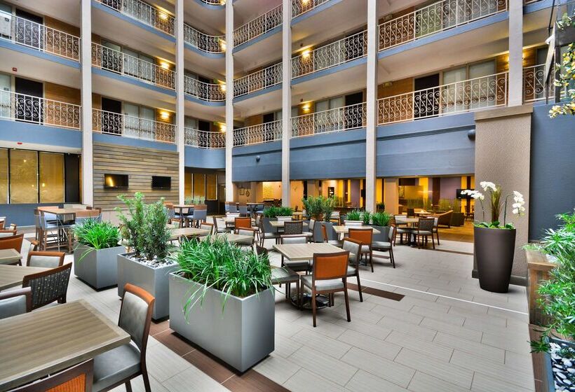 酒店 Embassy Suites By Hilton Denver Central Park