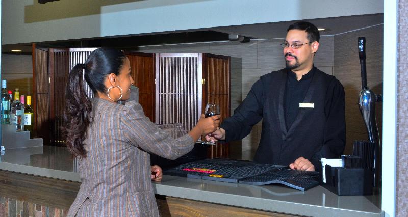 בית מלון כפרי Embassy Suites By Hilton Denver Central Park