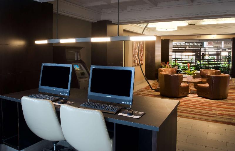 هتل Embassy Suites By Hilton Denver Tech Center North