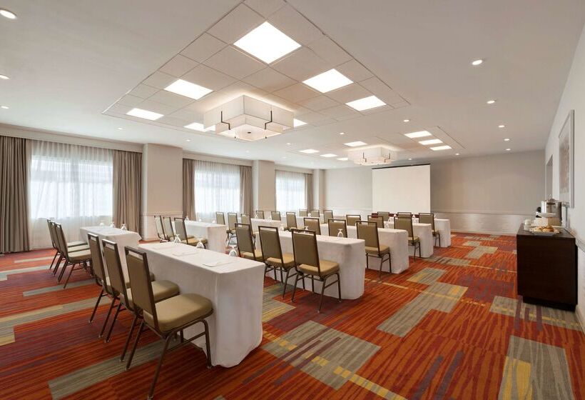 בית מלון כפרי Embassy Suites By Hilton El Paso