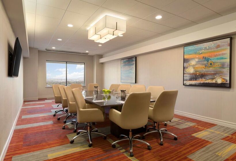 בית מלון כפרי Embassy Suites By Hilton El Paso