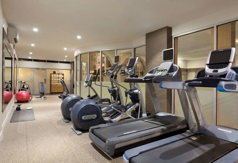 בית מלון כפרי Embassy Suites By Hilton El Paso