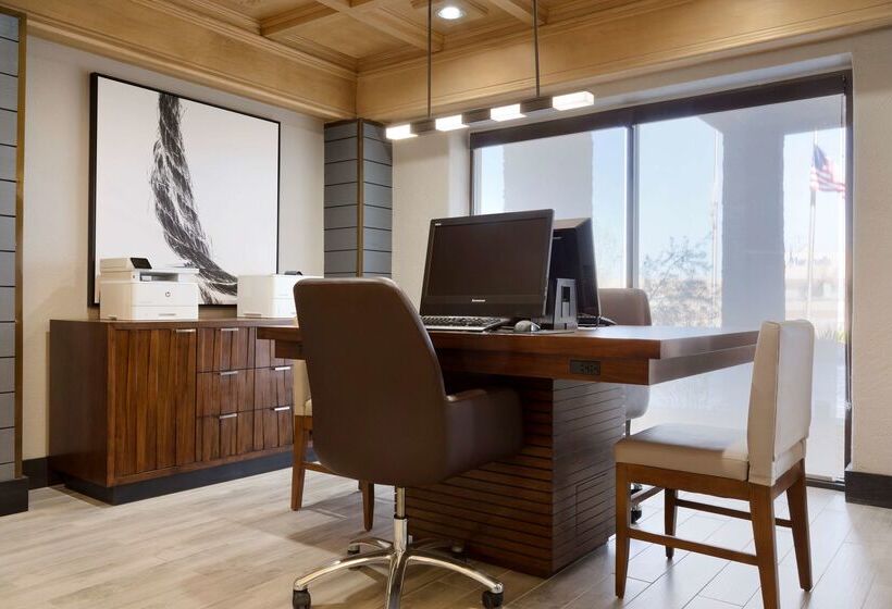 בית מלון כפרי Embassy Suites By Hilton El Paso