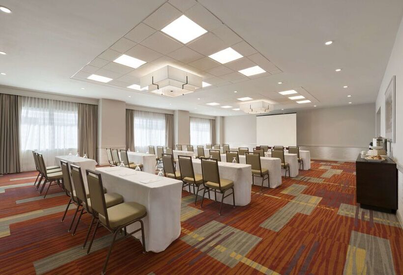 בית מלון כפרי Embassy Suites By Hilton El Paso