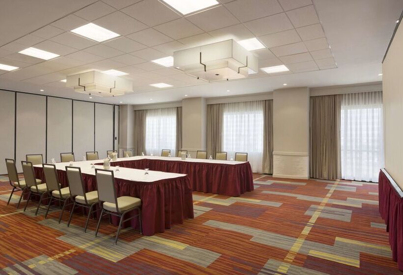 בית מלון כפרי Embassy Suites By Hilton El Paso