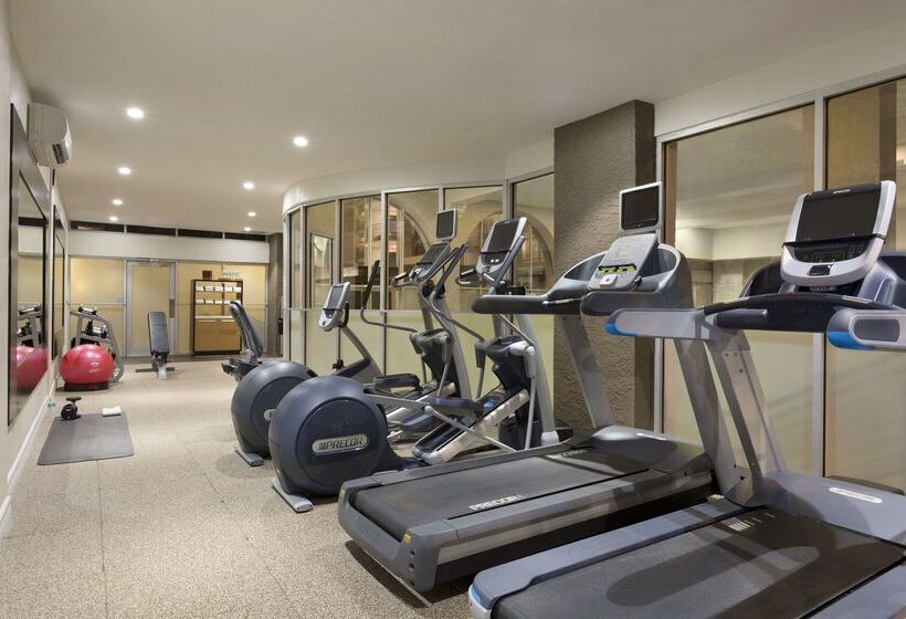 בית מלון כפרי Embassy Suites By Hilton El Paso