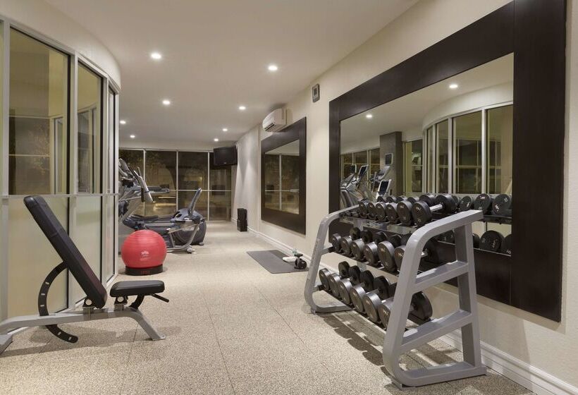 בית מלון כפרי Embassy Suites By Hilton El Paso