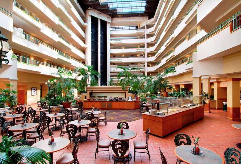Отель Embassy Suites By Hilton Greensboro Airport