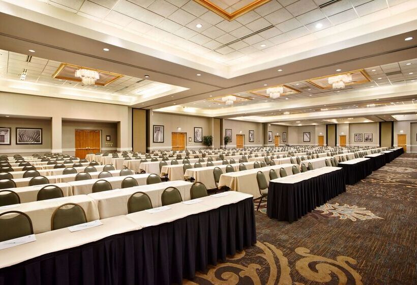 هتل Embassy Suites By Hilton Greensboro Airport