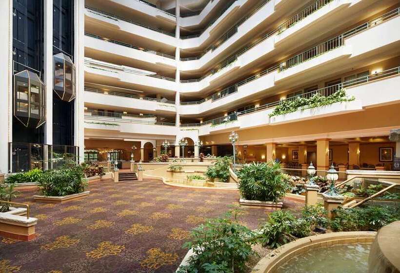 Отель Embassy Suites By Hilton Greensboro Airport