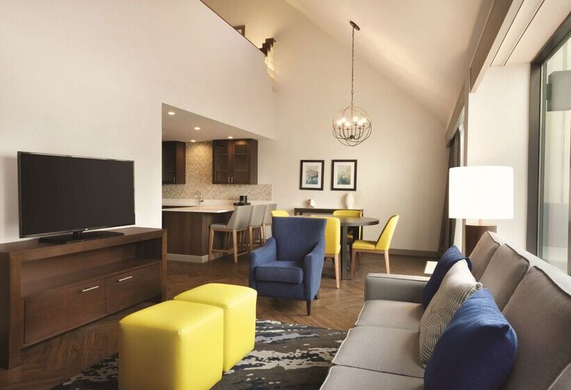 Отель Embassy Suites By Hilton Indianapolis Downtown