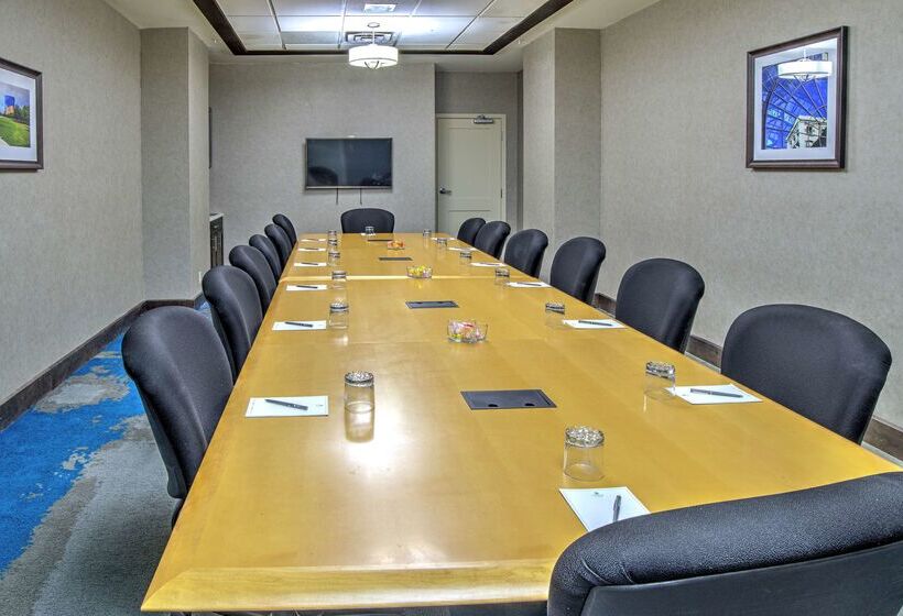 בית מלון כפרי Embassy Suites By Hilton Indianapolis North