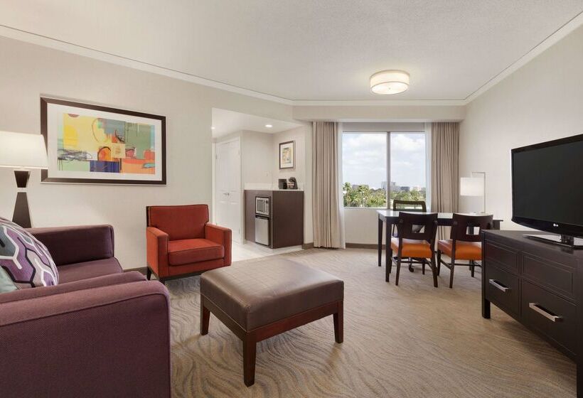 فندق Embassy Suites By Hilton Irvine Orange County Airport