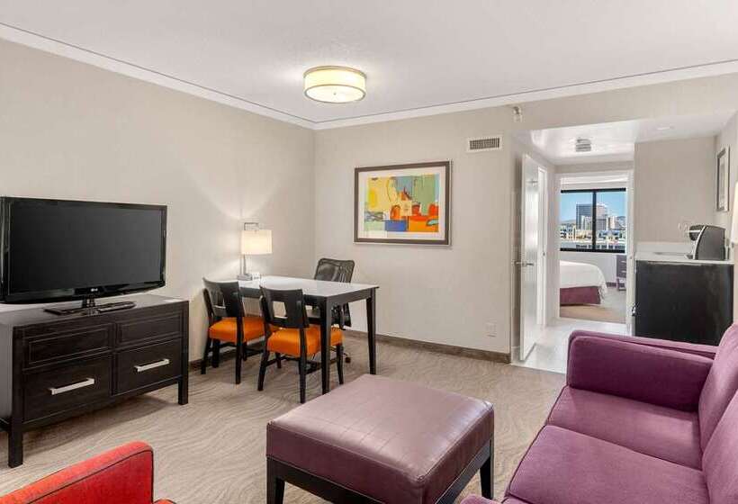 فندق Embassy Suites By Hilton Irvine Orange County Airport