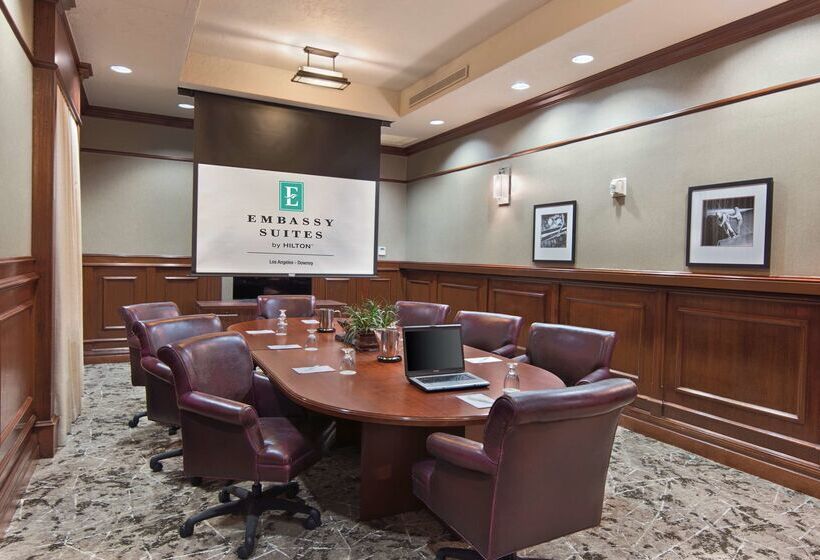 בית מלון כפרי Embassy Suites By Hilton Los Angeles Downey