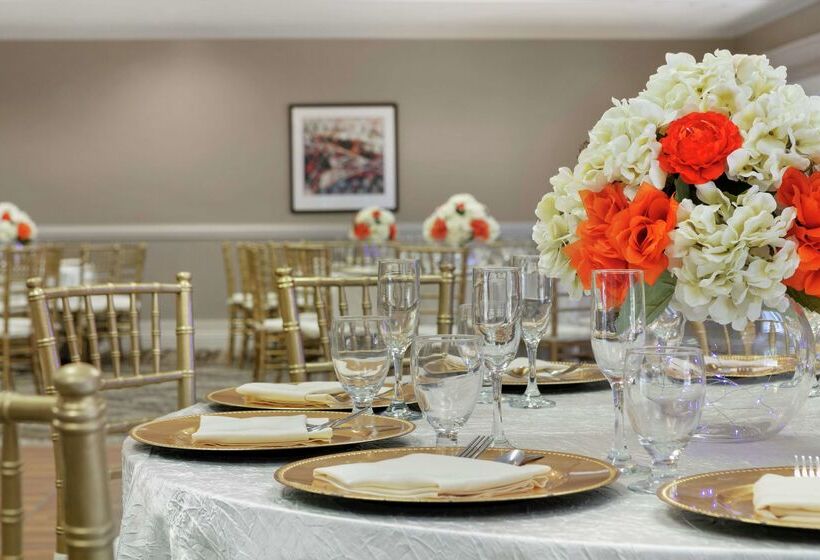 בית מלון כפרי Embassy Suites By Hilton Los Angeles Downey