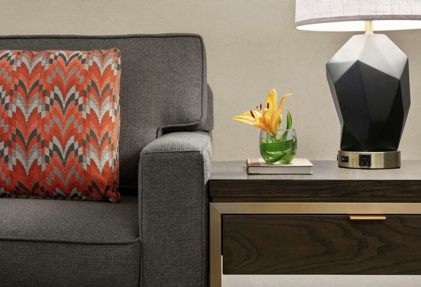 בית מלון כפרי Embassy Suites By Hilton Los Angeles Downey