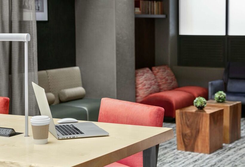 בית מלון כפרי Embassy Suites By Hilton Los Angeles Downey