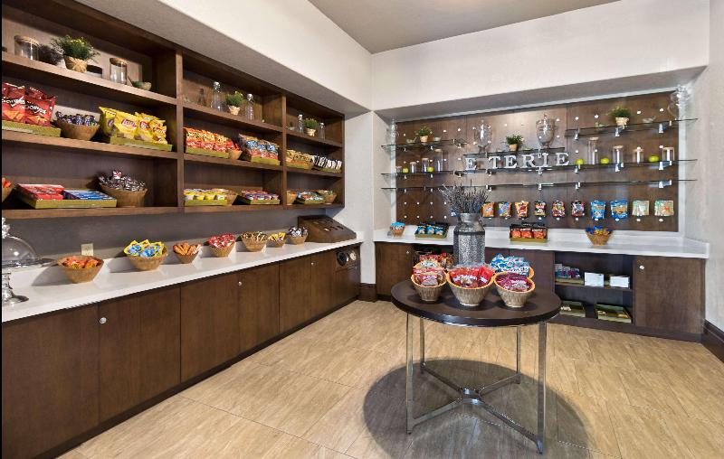 בית מלון כפרי Embassy Suites By Hilton Los Angeles Downey