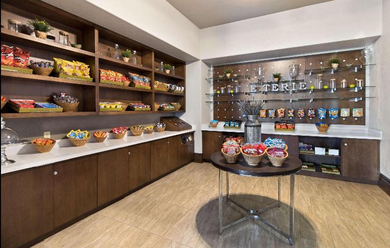 בית מלון כפרי Embassy Suites By Hilton Los Angeles Downey