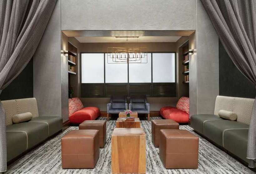 בית מלון כפרי Embassy Suites By Hilton Los Angeles Downey