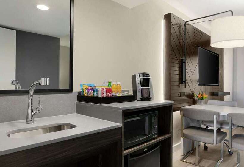 בית מלון כפרי Embassy Suites By Hilton Los Angeles Downey