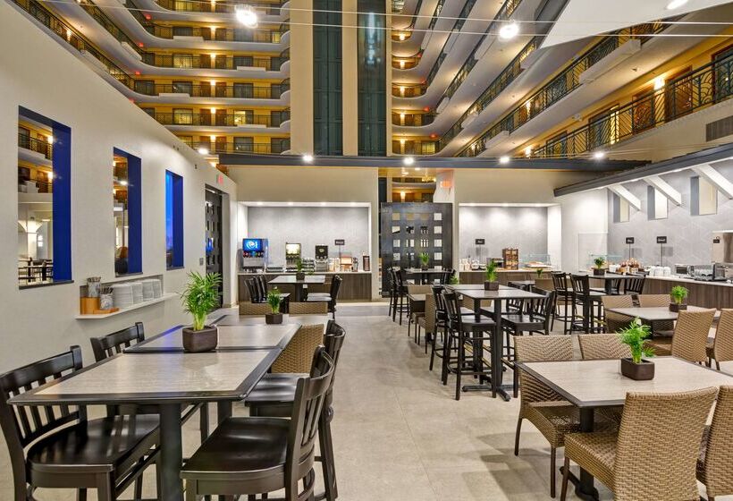 فندق Embassy Suites By Hilton Miami International Airport
