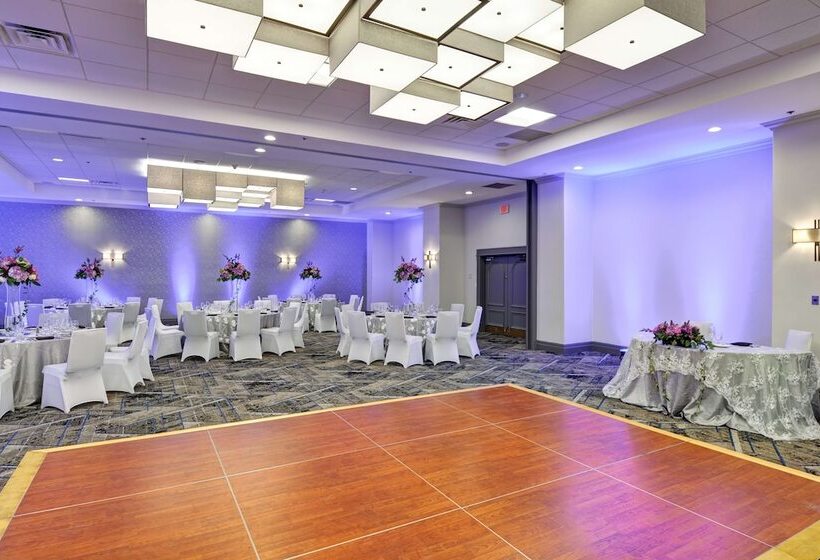 فندق Embassy Suites By Hilton Miami International Airport