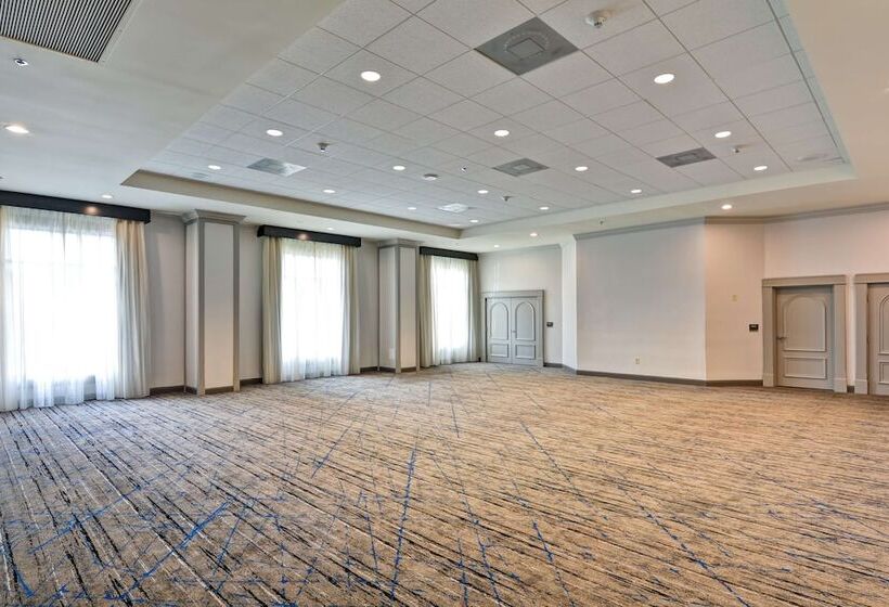 فندق Embassy Suites By Hilton Miami International Airport