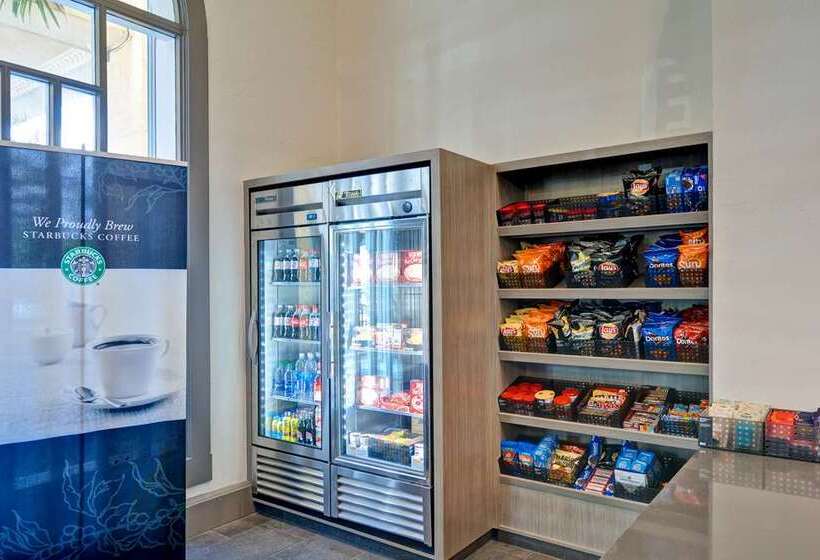 فندق Embassy Suites By Hilton Miami International Airport