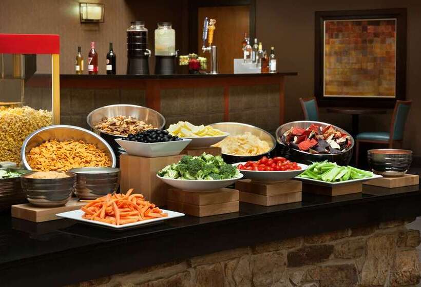 فندق Embassy Suites By Hilton Oklahoma City Will Rogers Airport