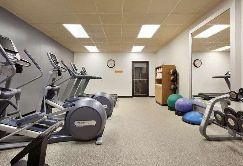 فندق Embassy Suites By Hilton Oklahoma City Will Rogers Airport