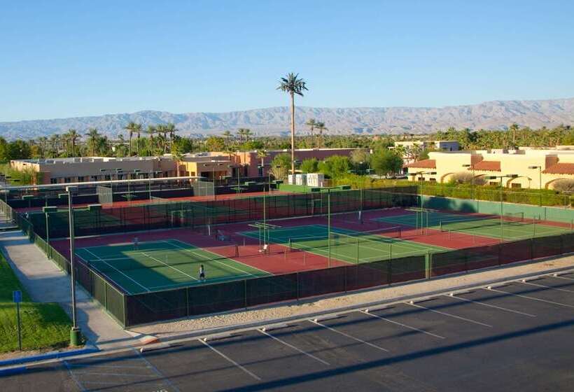 Отель Embassy Suites By Hilton Palm Desert