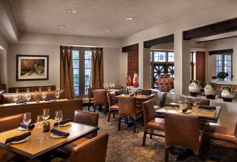 هتل Embassy Suites By Hilton Phoenix Tempe