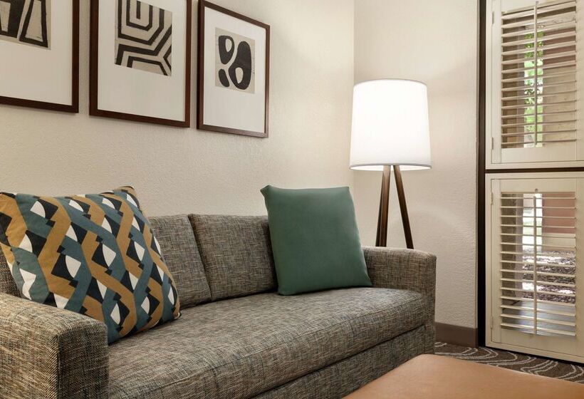 هتل Embassy Suites By Hilton Phoenix Tempe