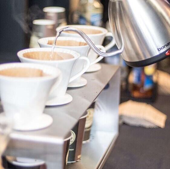 هتل Embassy Suites By Hilton Phoenix Tempe