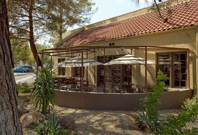 هتل Embassy Suites By Hilton Phoenix Tempe