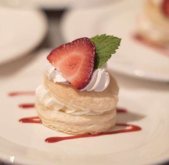 هتل Embassy Suites By Hilton Phoenix Tempe