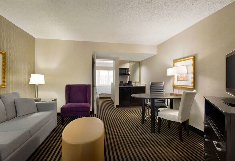 فندق Embassy Suites By Hilton Piscataway Somerset