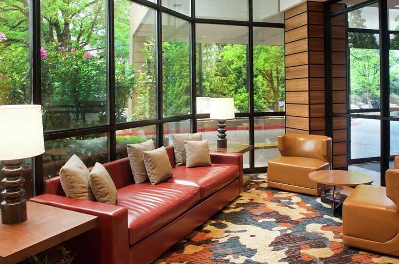 فندق Embassy Suites By Hilton Portland Tigard