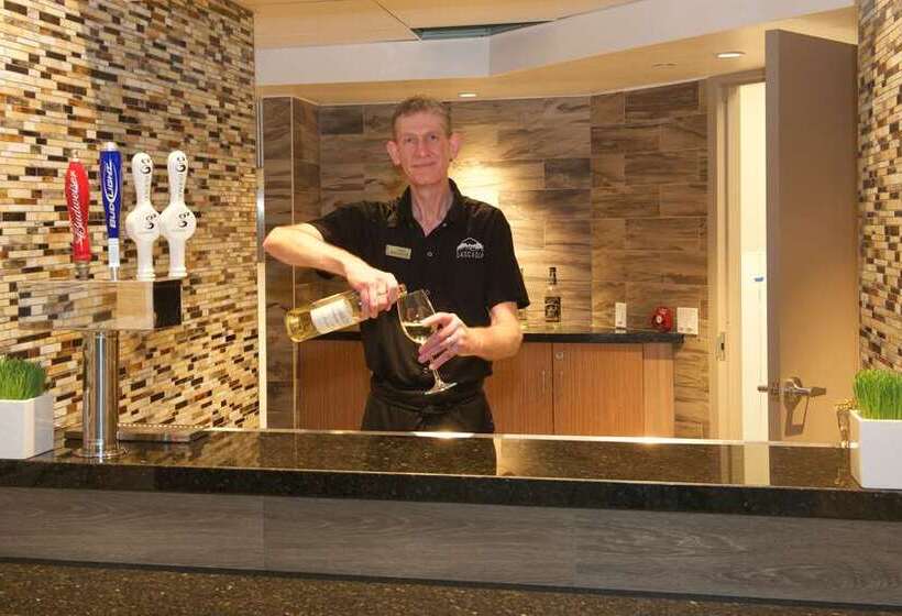 فندق Embassy Suites By Hilton Portland Tigard