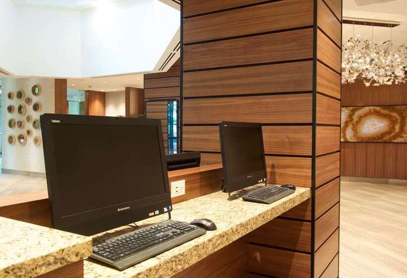 호텔 Embassy Suites By Hilton Portland Tigard