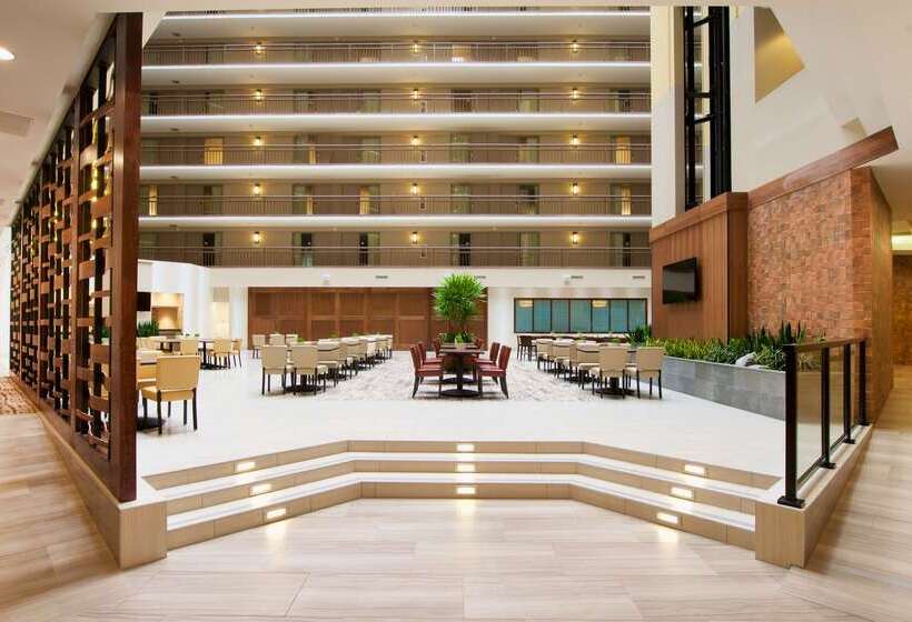 호텔 Embassy Suites By Hilton Portland Tigard