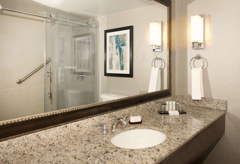 호텔 Embassy Suites By Hilton Portland Tigard