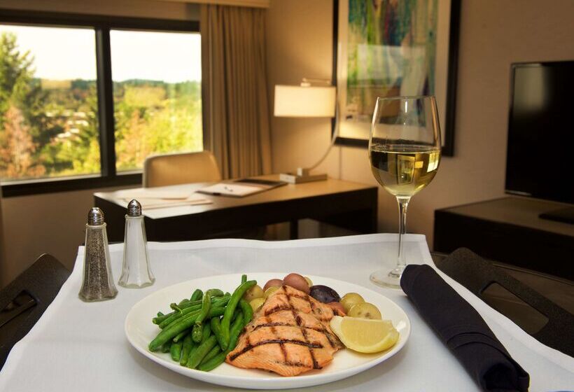 فندق Embassy Suites By Hilton Portland Tigard